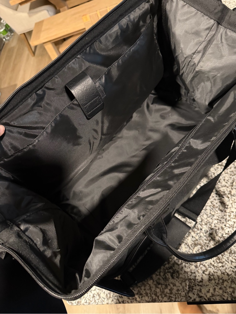 Beis Weekender Bag - Picture 2 of 4